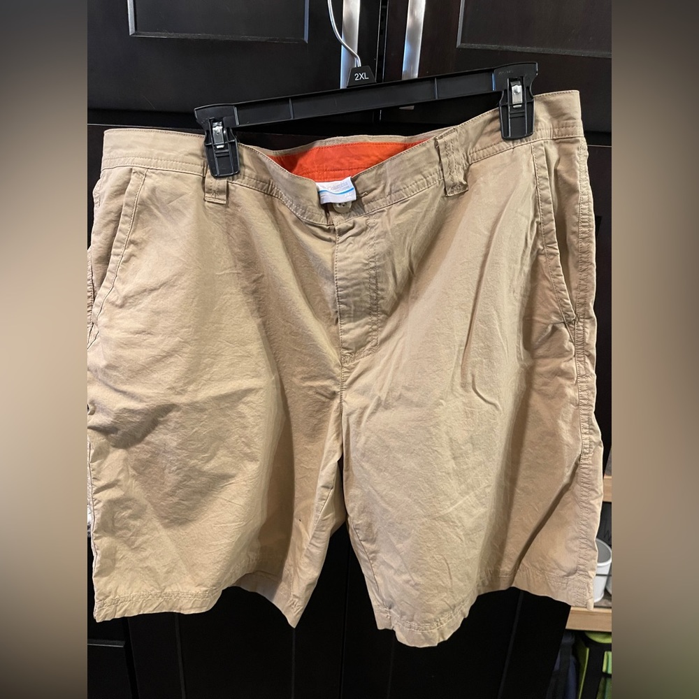 Columbia Khaki shorts. Size 38W/10L.